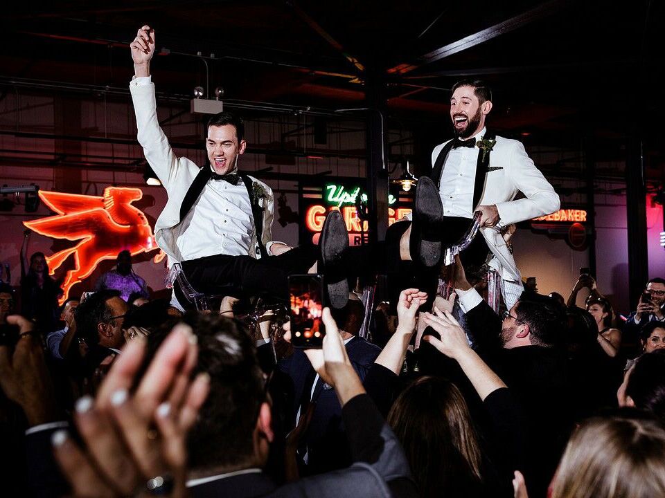 20 Songs Guaranteed To Fill The Dance Floor At Your Wedding Reception!  #weddingmusic #function…