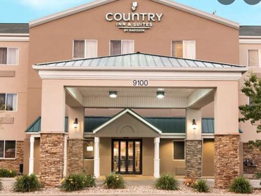 Picture of Country Inn & Suites by Radisson, Cedar Rapids Airport, IA