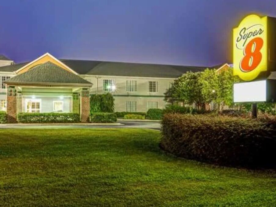 Picture of Super 8 by Wyndham