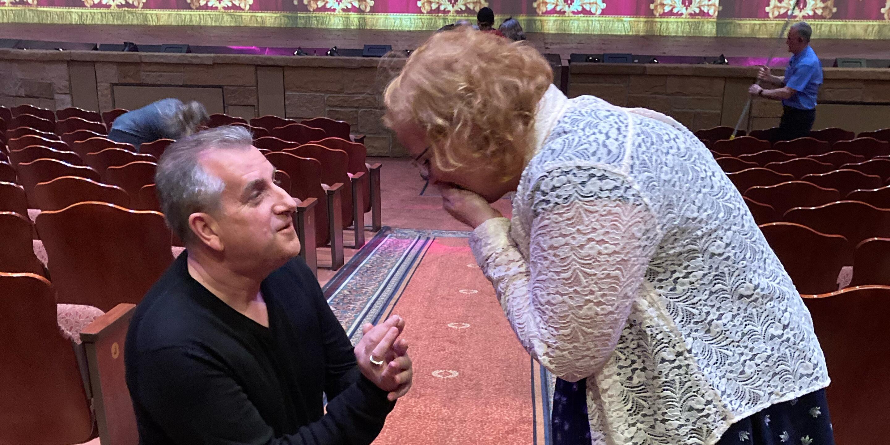 Picture of How did he propose?