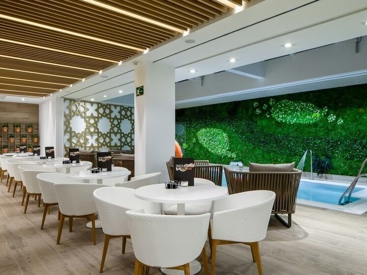 Picture of Hotel Catalonia Giralda
