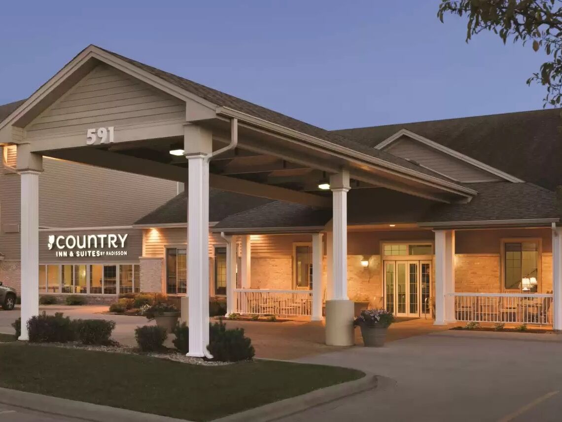 Picture of Country Inn & Suites by Radisson, Chanhassen, MN