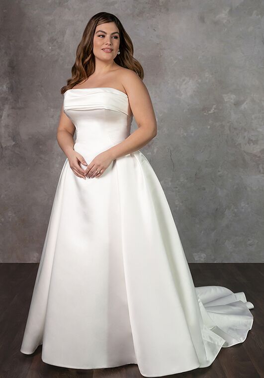 Essense of Australia D4304+ Ball Gown Wedding Dress - 5