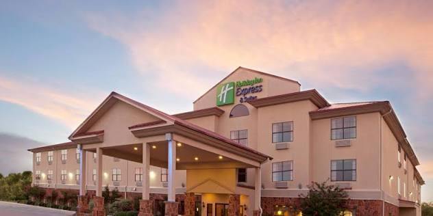 Picture of Holiday Inn Express & Suites Kerrville by IHG