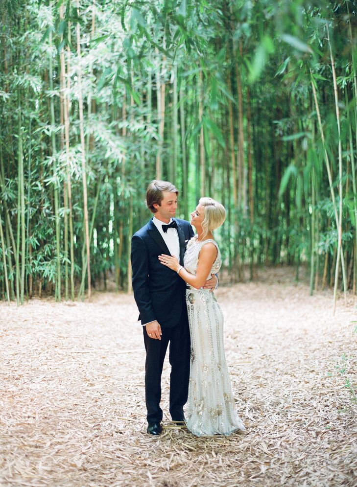 After meeting through mutual friends, Lauren Fox (30 and president of Fox Events) and Andrew Pettit (27 and a process specialist) wed in a mid-June ce