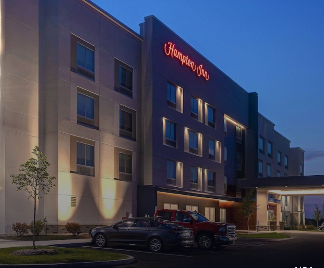 Picture of Hampton Inn Crown PoinT
