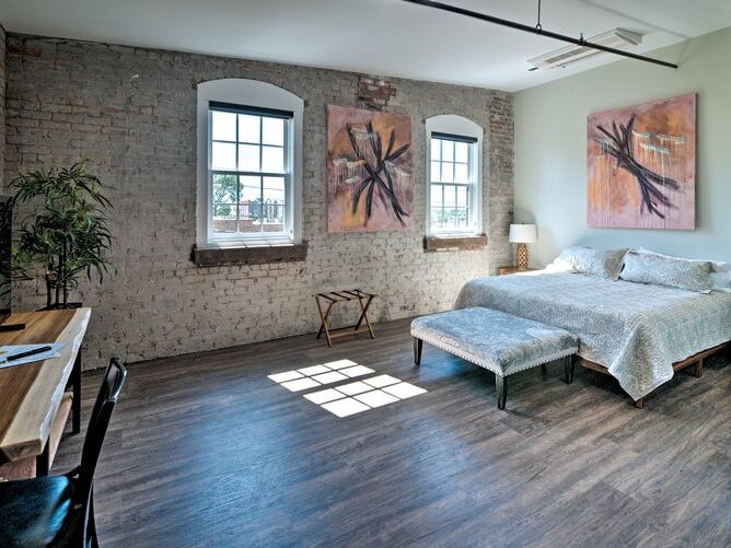 Picture of 2nd Street Inn