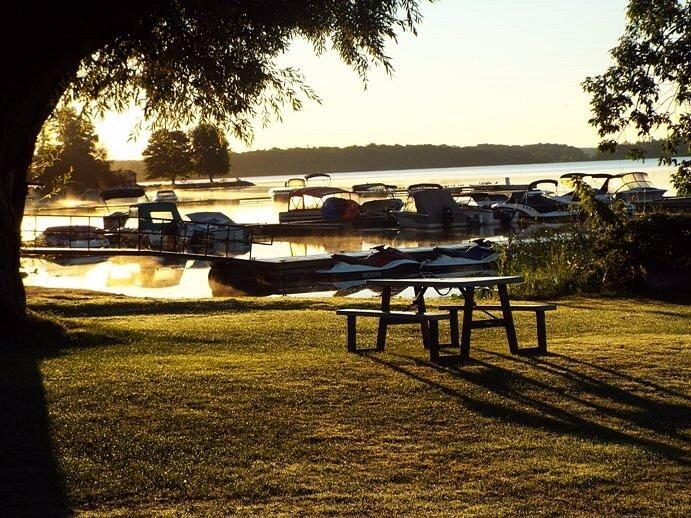 Picture of Misty Isles Lodge