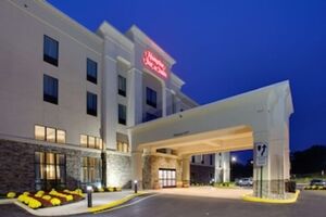 Picture of Hampton Inn & Suites Philadelphia / Bensalem