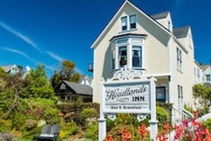 Picture of Headlands Inn Bed & Breakfast