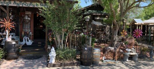 Picture of Renninger’s Flea Market & Antique center