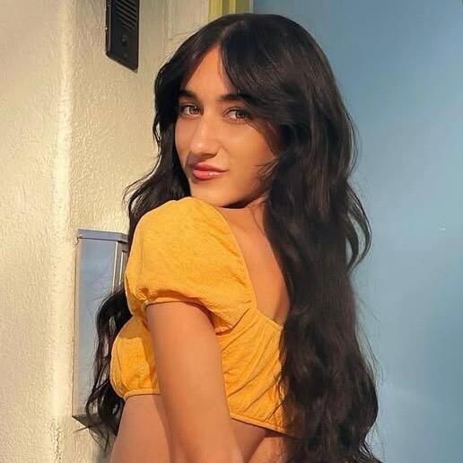 Mariah Hussar