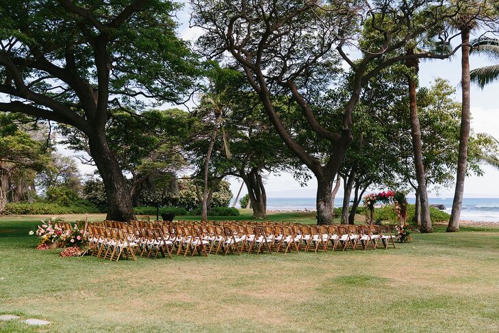 Outdoor Lawn Ceremony Space in Hawaii Overlooking Pacific Ocean