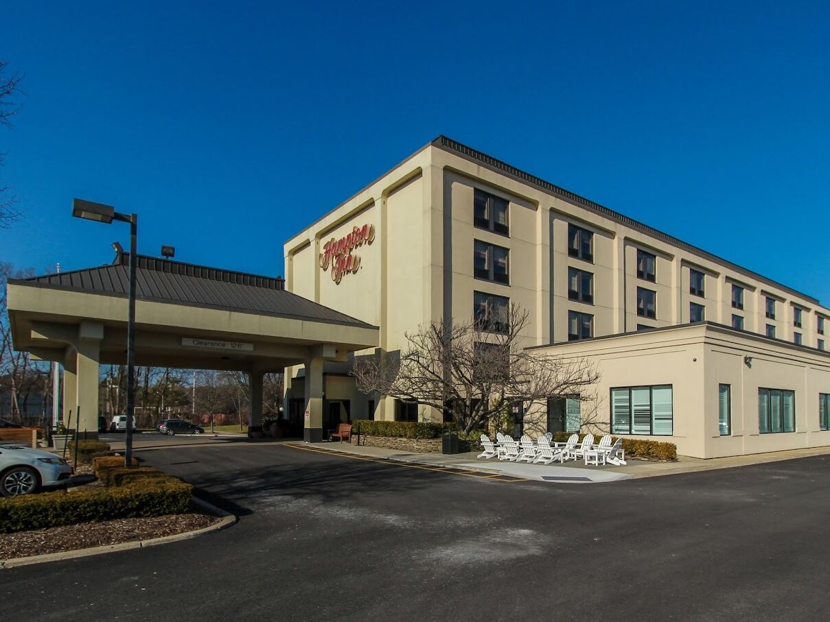 Picture of Hampton Inn Long Island/Commack