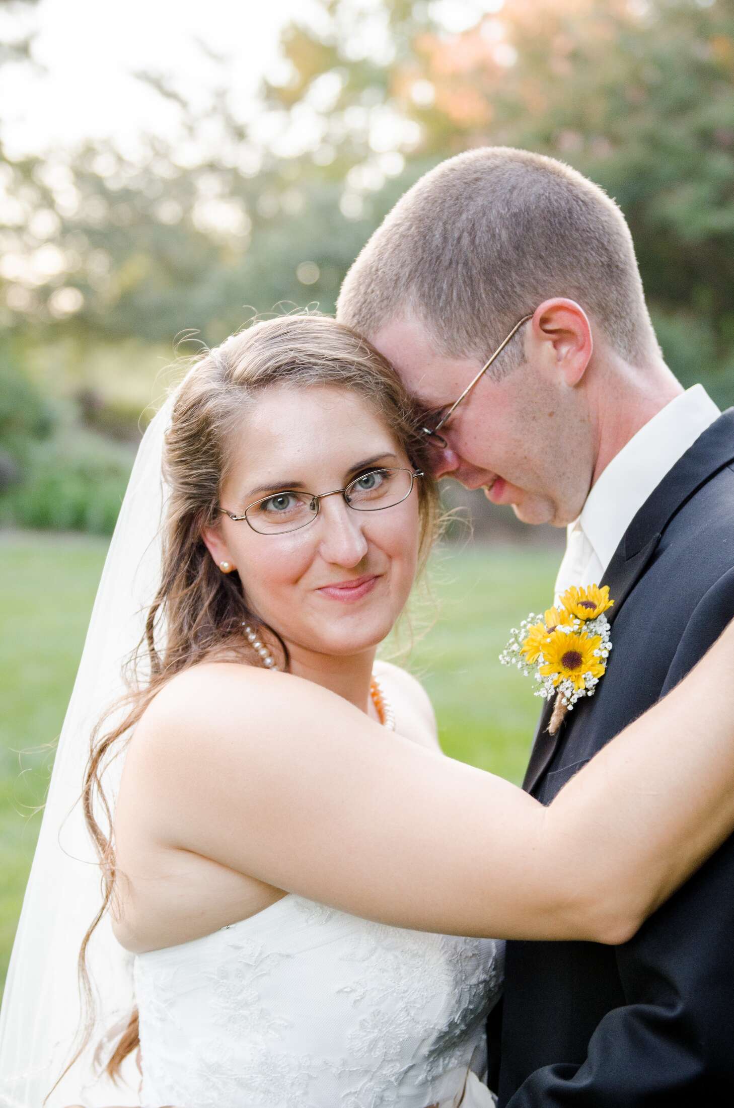 Newlyweds at Their Bright Fall Wedding
