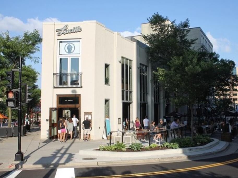 Picture of grab a drink at lucille