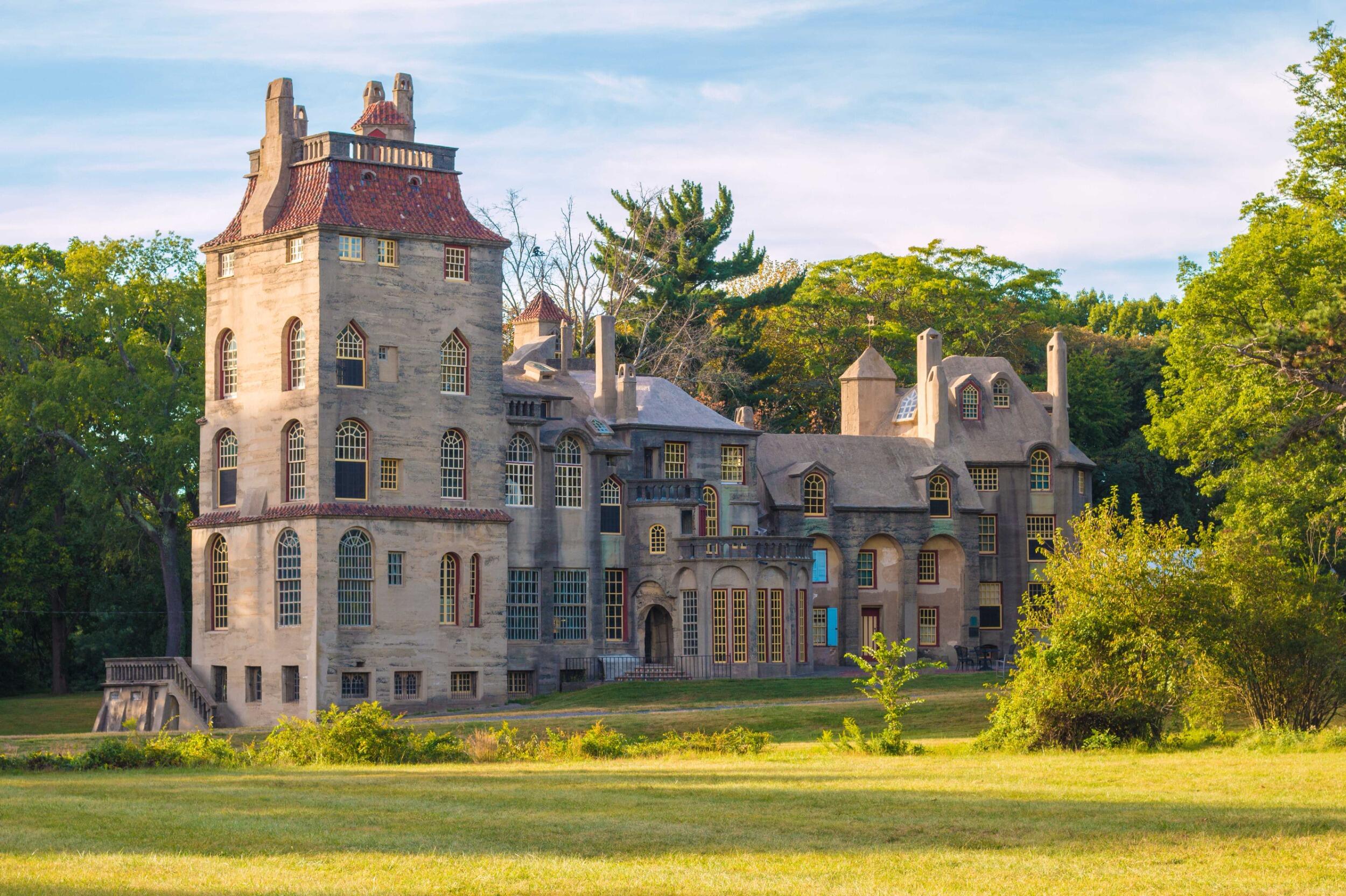 Picture of Fonthill Castle