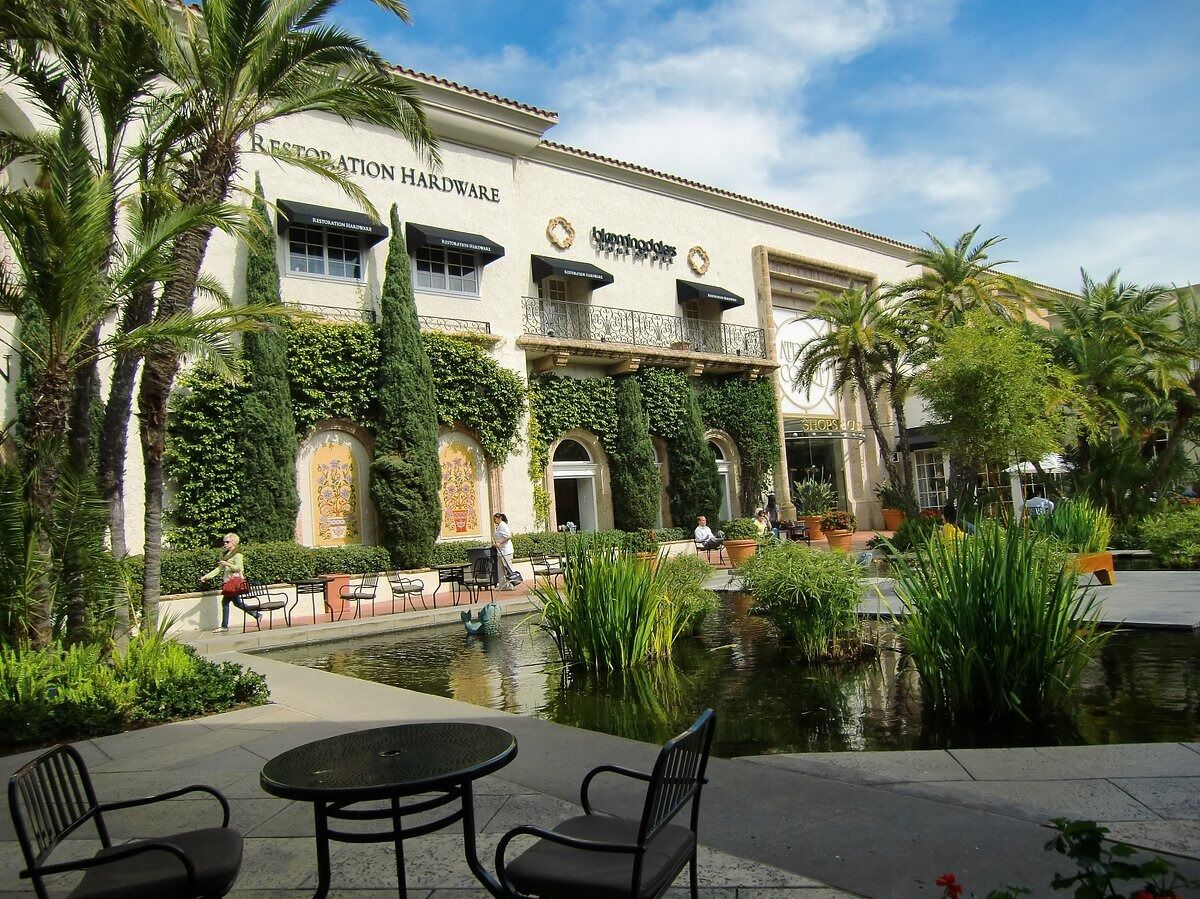 Picture of Explore Fashion Island