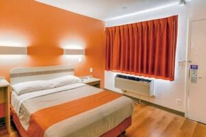 Picture of Motel 6 Huntsville TX