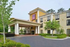 Picture of Comfort Suites near MCAS Beaufort