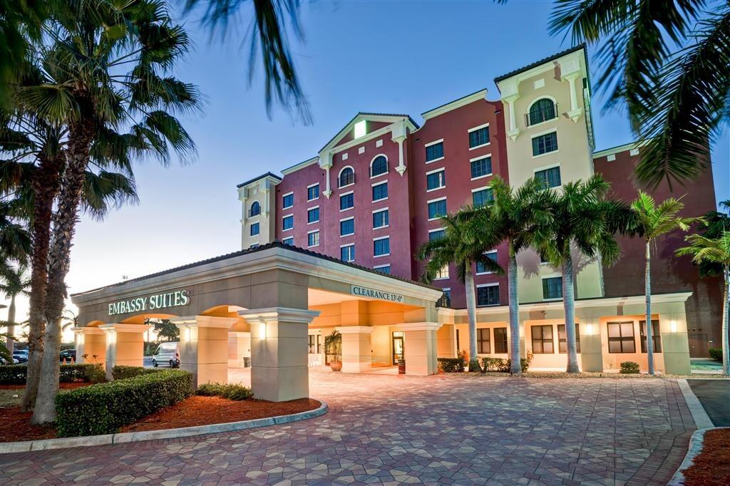 Picture of Embassy Suites by Hilton Fort Myers Estero