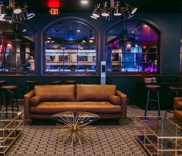 Picture of Roaring Social