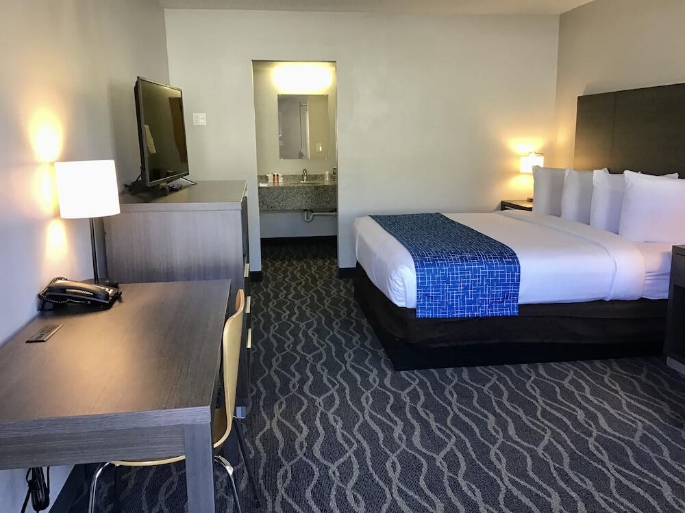 Picture of Travelodge Inn & Suites by Wyndham Missoula University Park