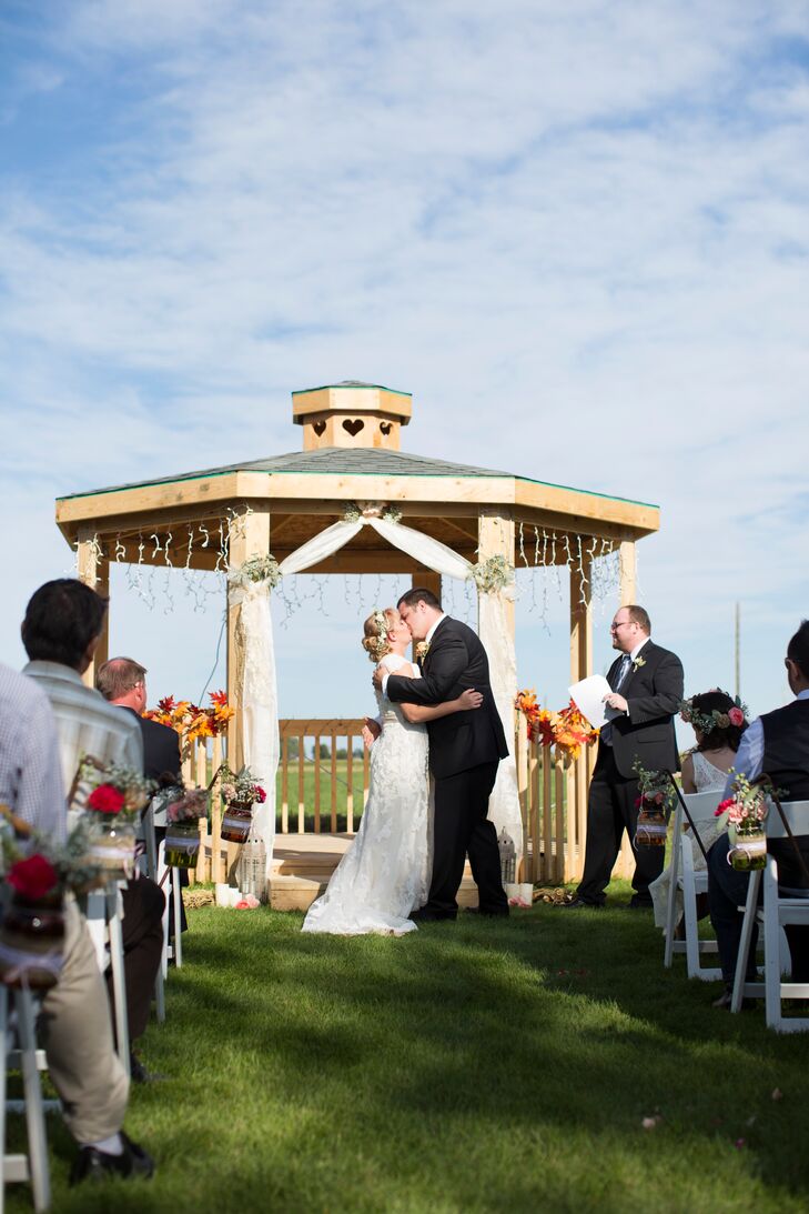 First Dance With Wooden Gazebo Backdrop