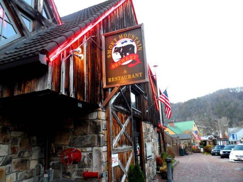 Picture of Smoky Mountain Brewery in Gatlinburg