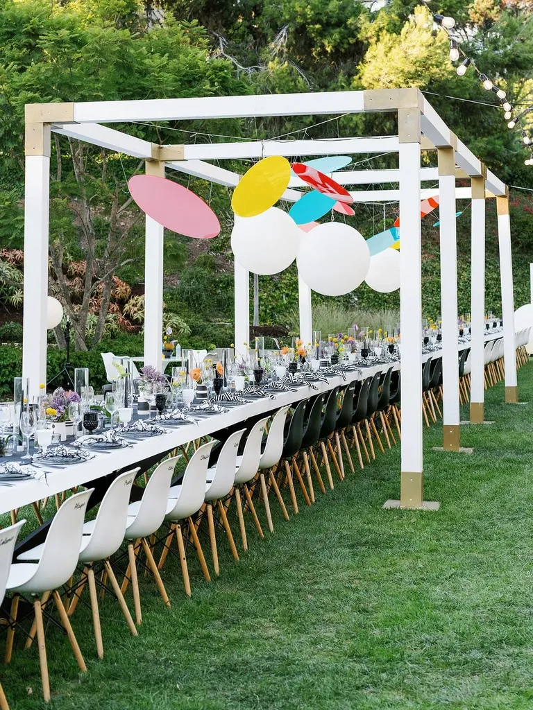 Retro chandeliers wedding lighting idea