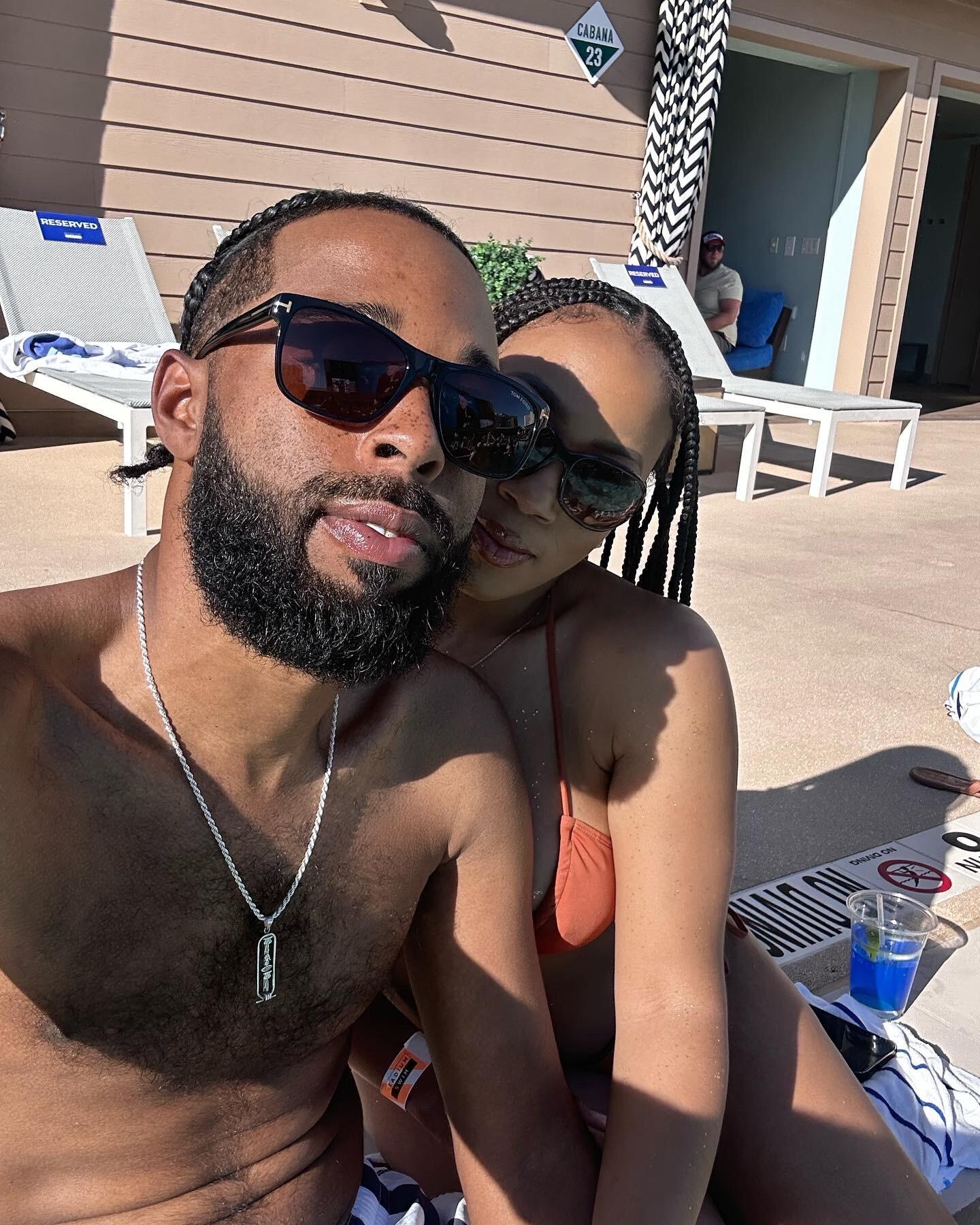 By far the largest pool party that we've ever attended, and somehow we were still stuck together like glue. Vegas owes us nothing. 