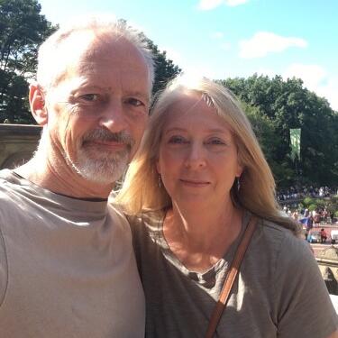 Robert and Lisa Lowe