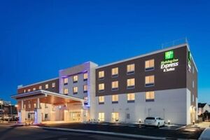 Picture of Holiday Inn Express & Suites Medford an IHG Hotel