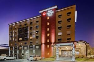 Picture of Best Western Plus Landmark Inn