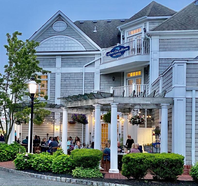 Picture of Inn on Main Hotel