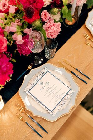 Place Setting With Scalloped Plate