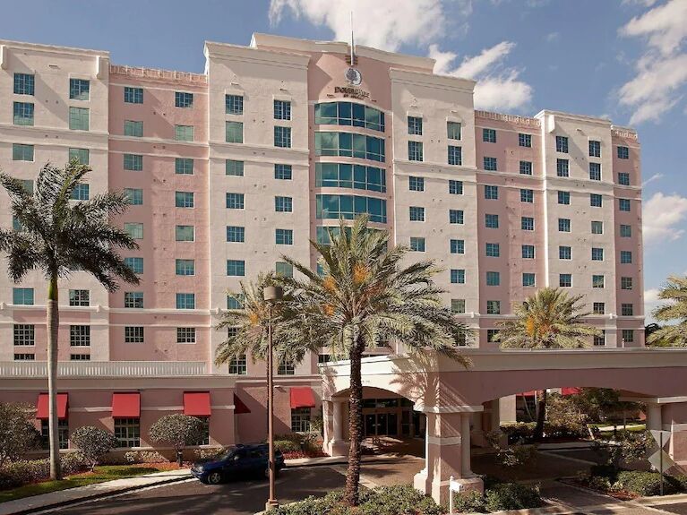 Picture of DoubleTree by Hilton Hotel Sunrise - Sawgrass Mills