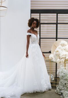 Essense of Australia D3314 Ball Gown Wedding Dress