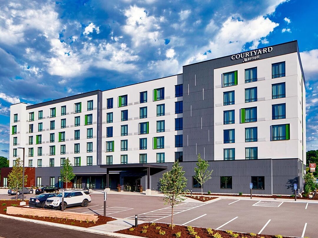 Picture of Courtyard by Marriott Minneapolis West