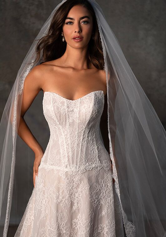 Essense of Australia D4462 A-Line Wedding Dress - 3