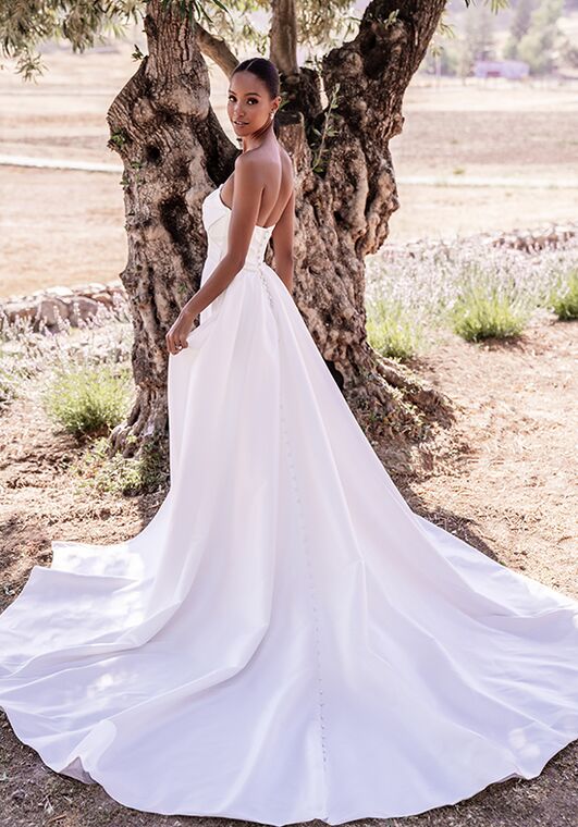 Allure Romance R3608 Fit-and-Flare Wedding Dress - 6