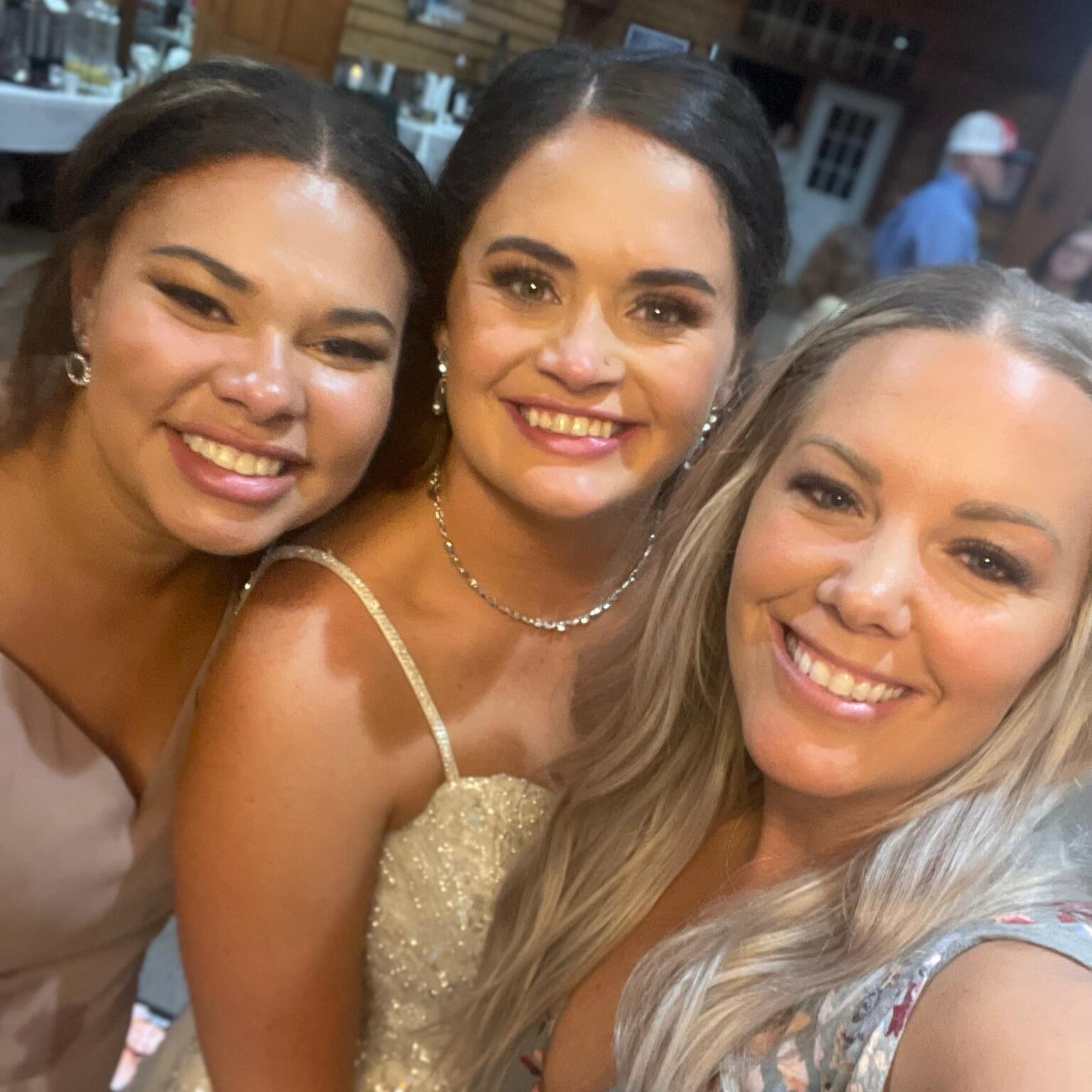 Karissa & Maddi 
