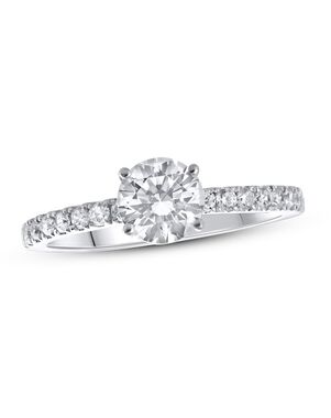 Kay Jewelers Classic Round Cut Engagement Ring