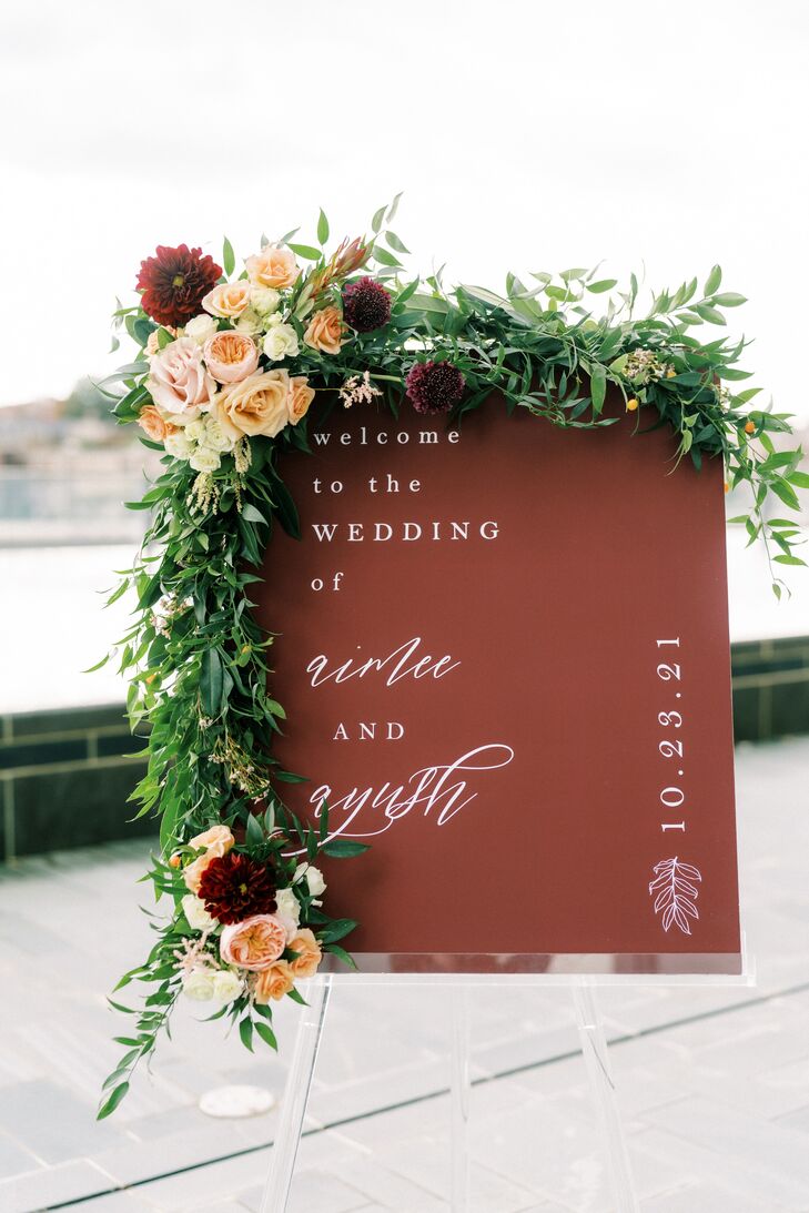 Brown Welcome Sign for Fall Wedding