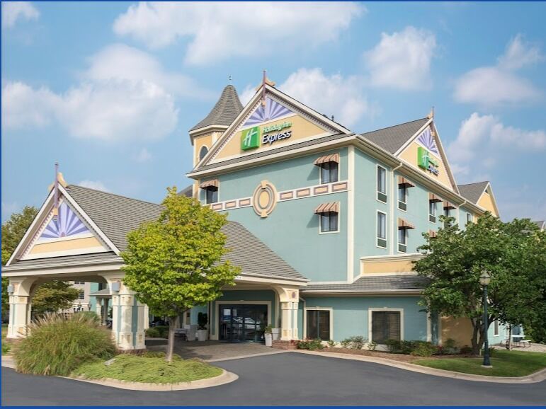 Picture of Holiday Inn Express Holland, an IHG Hotel