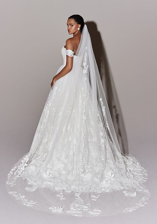 Justin Alexander Signature Pledge Ball Gown Wedding Dress - 6