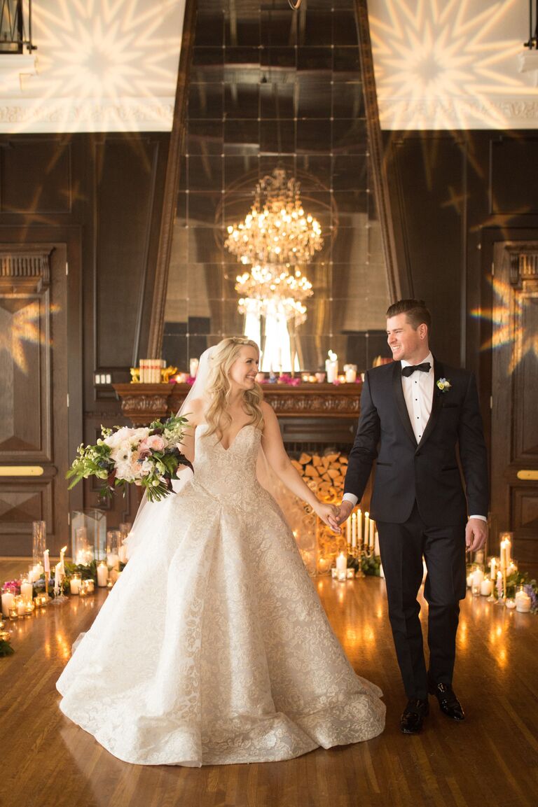 Wedding ceremony with star-shaped uplighting and candles