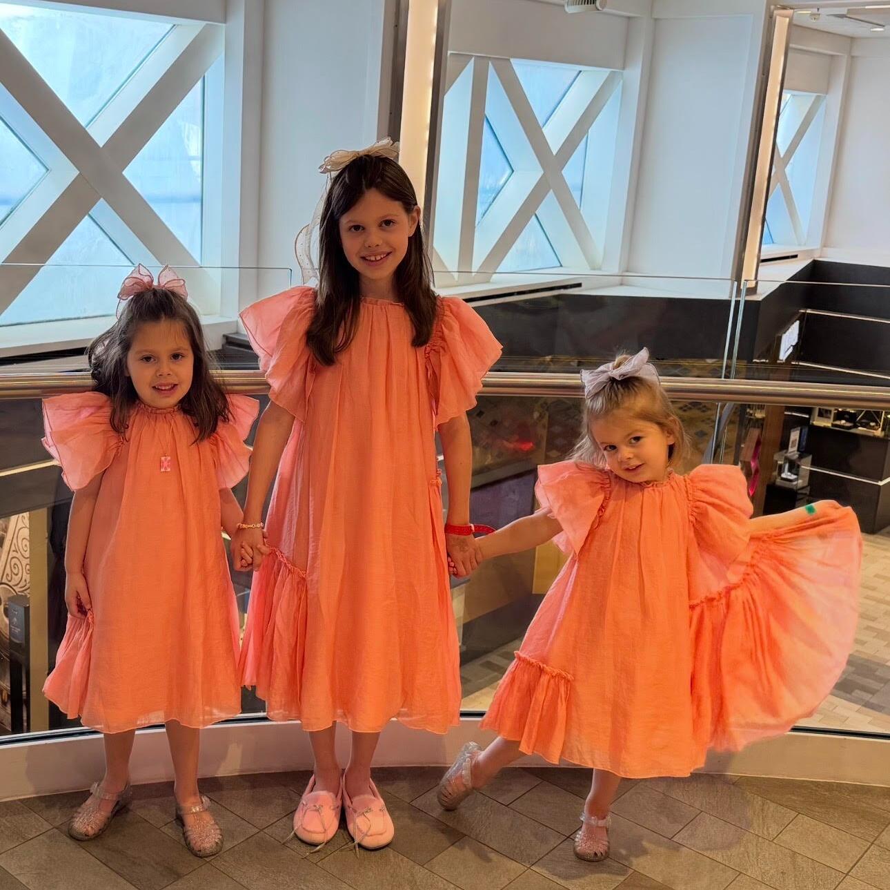 Olivia, Ava, Anna