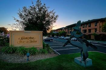 Picture of Hampton Inn & Suites Agoura Hills