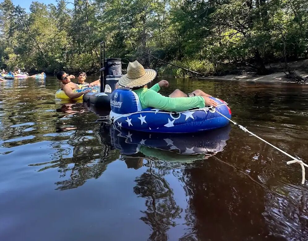 Picture of Blackwater Canoe Rental